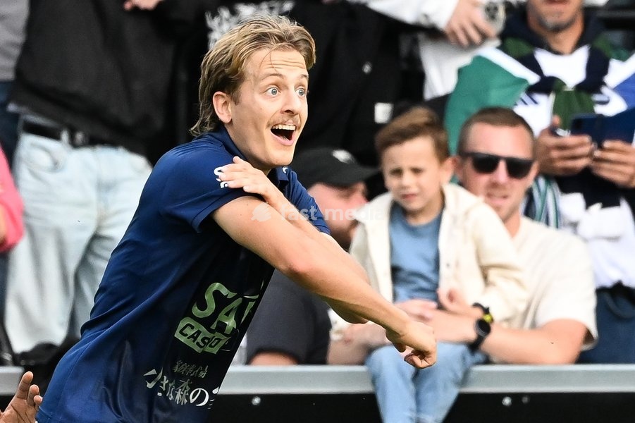 Beerschot's Sem Audoor looks dejected during a soccer match between Sporting Hasselt and K. Beerschot VA, Saturday 19 September 2026 in Hasselt, on day 6 of the 2026-2027 'Challenger Pro League' 1B second division of the Belgian championship