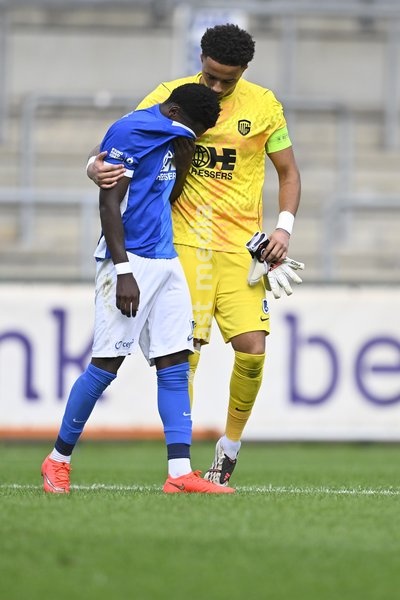 Jong Genk's Djoully Nzoko and Jong Genk's goalkeeper Emile Doucoure look dejected after a soccer match between Jong Genk (U21) and RFC Seraing, Saturday 19 September 2026 in Genk, on day 6 of the 2026-2027 'Challenger Pro League' 1B second division of the Belgian championship