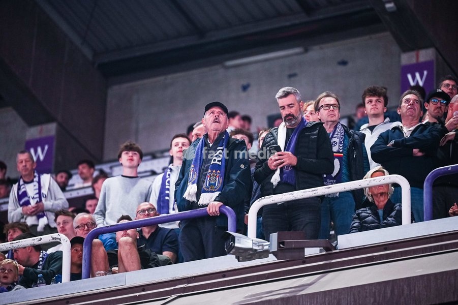 Anderlecht's supporters pictured during a soccer match between RSC Anderlecht and SV Zulte Waregem, Saturday 19 September 2026 in Brussels, on day 7 of the 2026-2027 'Jupiler Pro League' first division of the Belgian championship