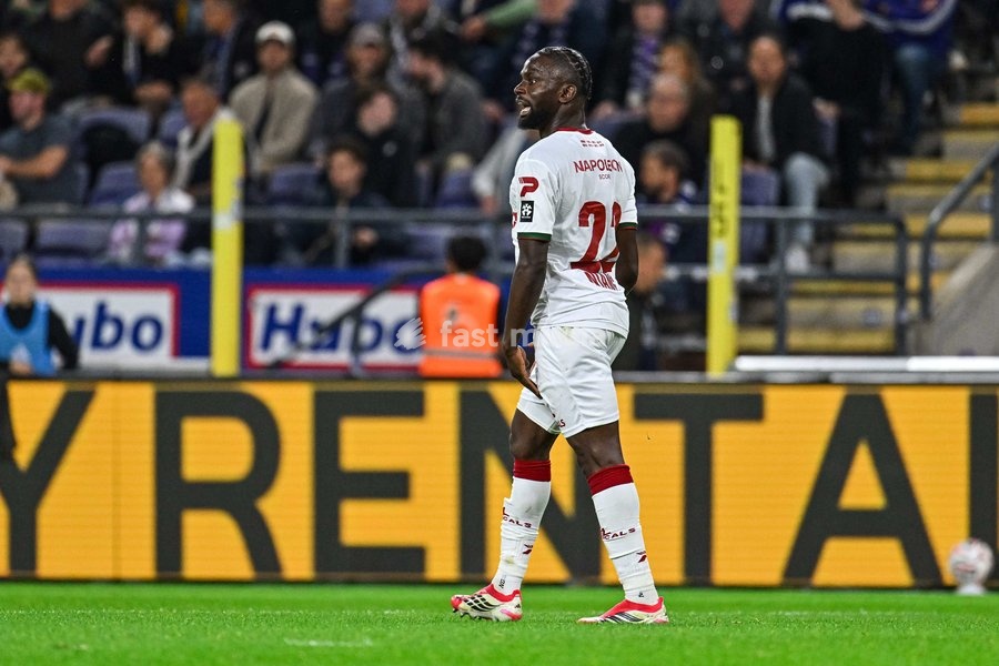 Essevee's Ousseynou Niang pictured during a soccer match between RSC Anderlecht and SV Zulte Waregem, Saturday 19 September 2026 in Brussels, on day 7 of the 2026-2027 'Jupiler Pro League' first division of the Belgian championship