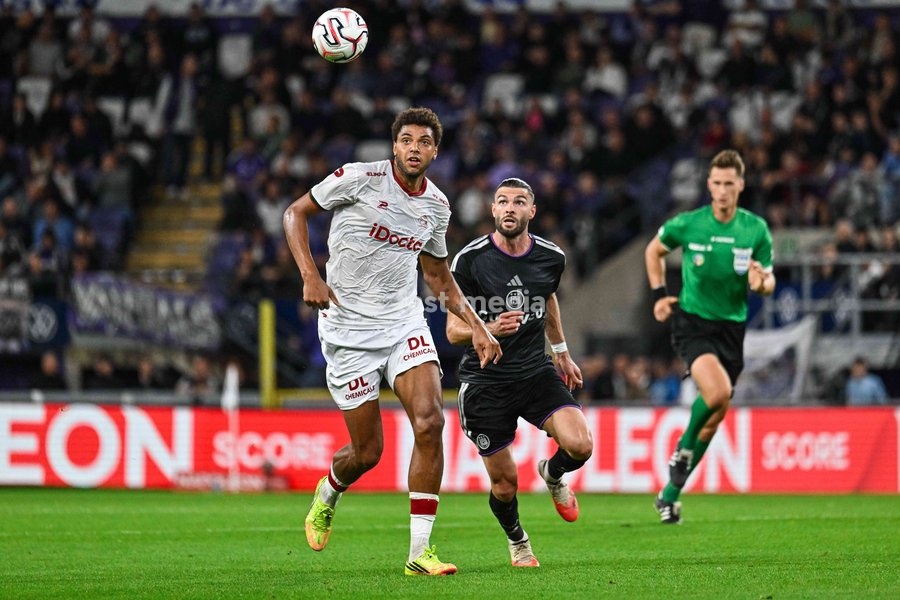Essevee's Anosike Ementa pictured in action during a soccer match between RSC Anderlecht and SV Zulte Waregem, Saturday 19 September 2026 in Brussels, on day 7 of the 2026-2027 'Jupiler Pro League' first division of the Belgian championship