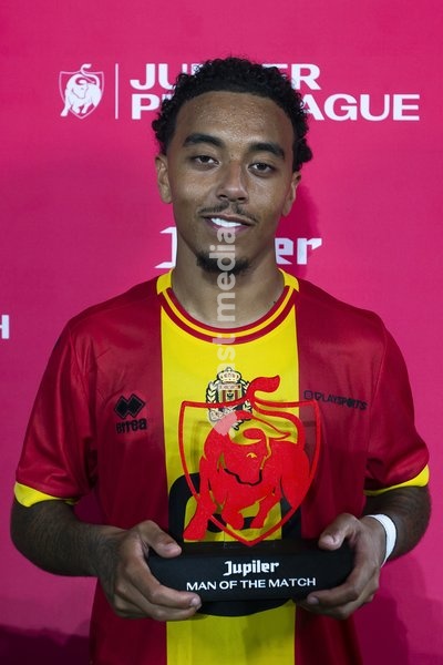 Mechelen's Myron Van Brederode receives the Jupiler Man of the Match award after a soccer match between Lommel SK and KV Mechelen, Saturday 19 September 2026 in Lommel, on day 7 of the 2026-2027 'Jupiler Pro League' first division of the Belgian championship
