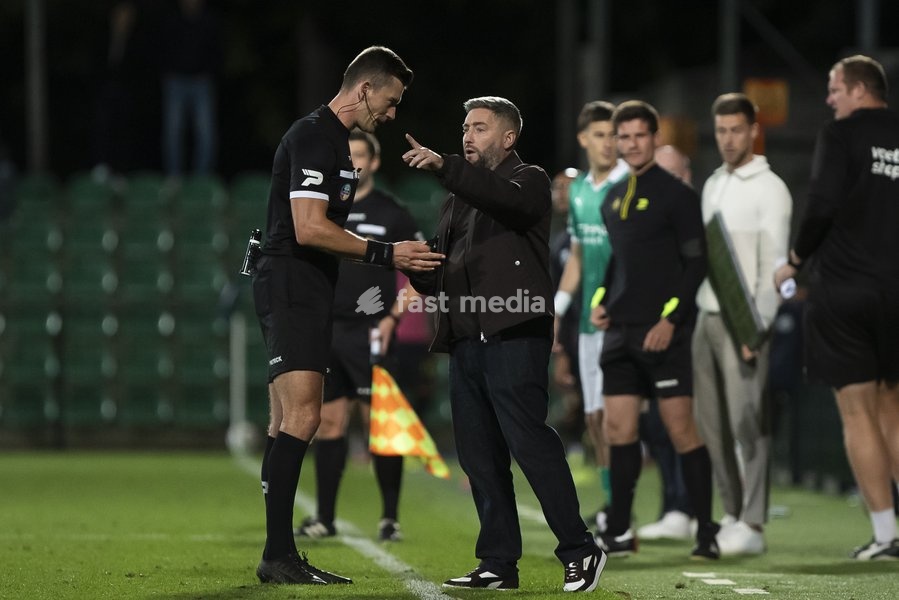 Referee Wesli De Cremer and Lommel's head coach Lee Johnson pictured during a soccer match between Lommel SK and KV Mechelen, Saturday 19 September 2026 in Lommel, on day 7 of the 2026-2027 'Jupiler Pro League' first division of the Belgian championship