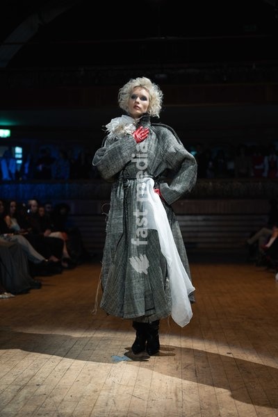 A model walks the runway at the Yuhan Ao Spring Summer 2027 show during London Fashion Week, London, UK, 19 September 2026