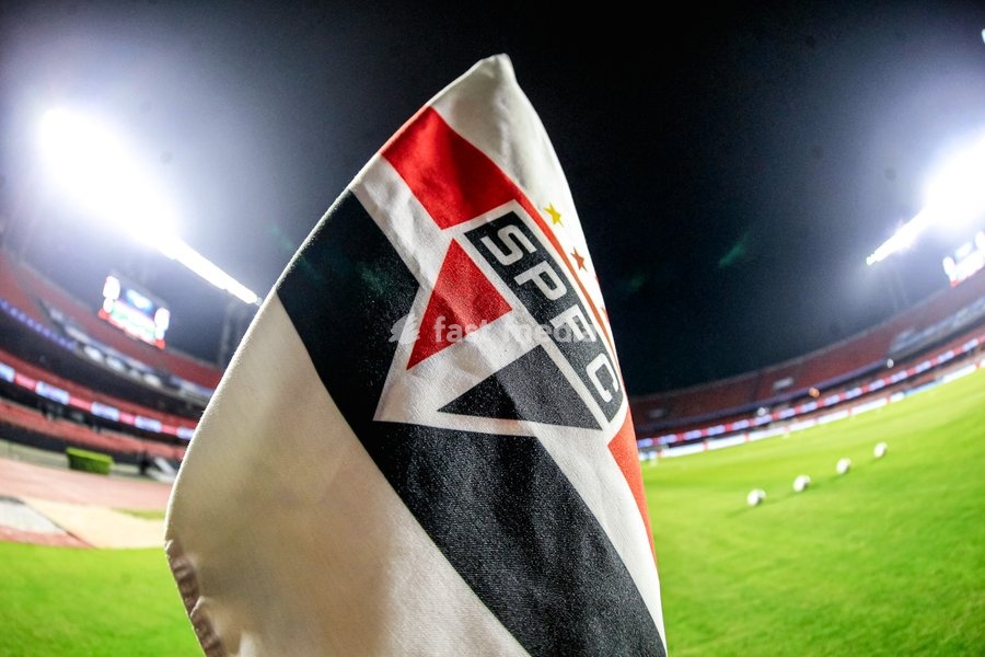 September 19, 2026, São Paulo, São Paulo, Brazil: São Paulo player Djhordney during the match between São Paulo and Internacional, part of the 2026 Brazilian Championship, at Morumbis Stadium in São Paulo (SP), Brazil, on this Saturday, September 19, 2026