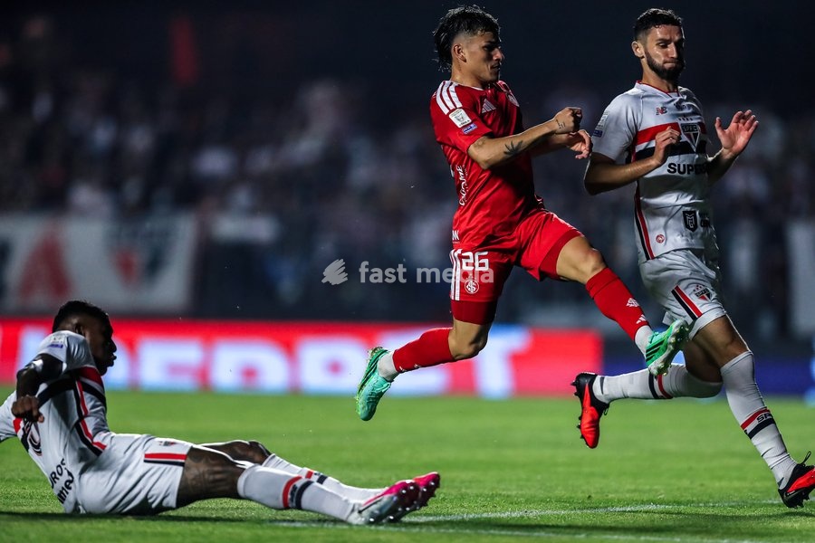 September 19, 2026, São Paulo, São Paulo, Brazil: São Paulo player Djhordney during the match between São Paulo and Internacional, part of the 2026 Brazilian Championship, at Morumbis Stadium in São Paulo (SP), Brazil, on this Saturday, September 19, 2026