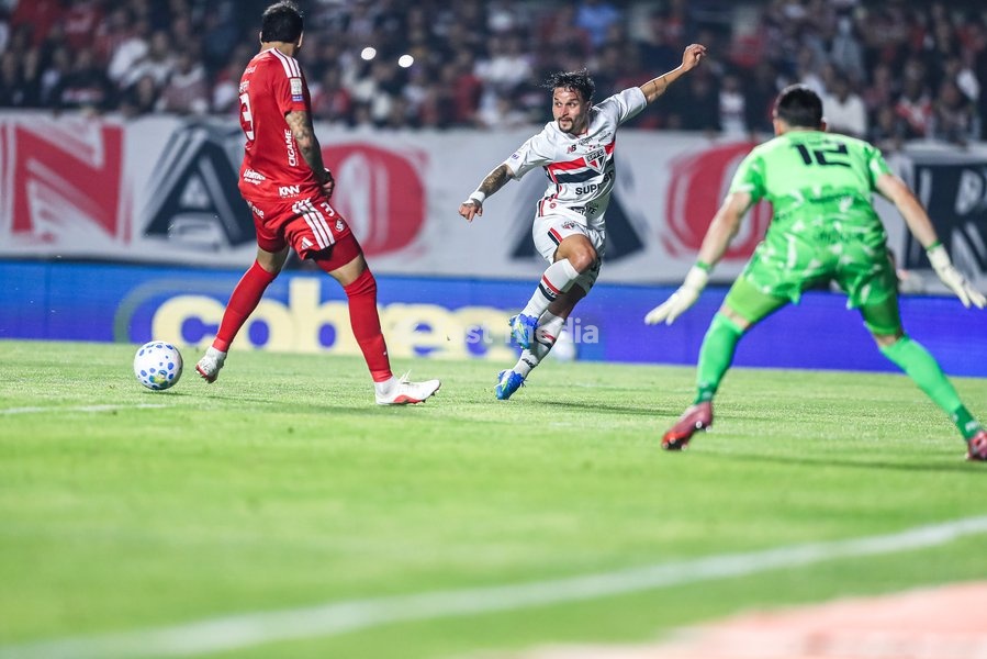September 19, 2026, São Paulo, São Paulo, Brazil: São Paulo player Djhordney during the match between São Paulo and Internacional, part of the 2026 Brazilian Championship, at Morumbis Stadium in São Paulo (SP), Brazil, on this Saturday, September 19, 2026
