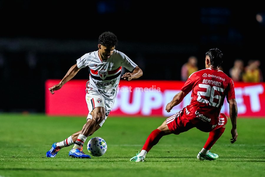 September 19, 2026, São Paulo, São Paulo, Brazil: São Paulo player Djhordney during the match between São Paulo and Internacional, part of the 2026 Brazilian Championship, at Morumbis Stadium in São Paulo (SP), Brazil, on this Saturday, September 19, 2026