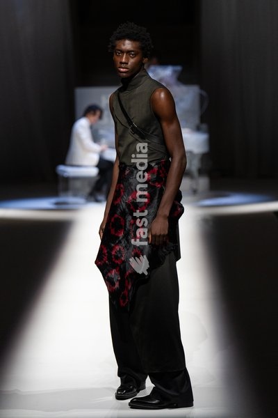 LONDON, ENGLAND - SEPTEMBER 19: A model walks the runway at the Hu Bing Selects: Urban Grace show during London Fashion Week 2026 on September 19, 2026 in London, England