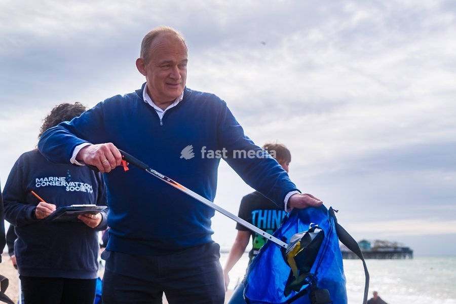 Sir Ed Davey, Current Liberal Democrat Leader, Mp For Kingston And Surbiton joins a beach clean during the Liberal Democrat Autumn Conference 2026 on Sunday 20 September 2026 at Brighton Beach, Brighton. Sir Ed Davey Joins Surfers Against Sewage, Marine Conservation Society, Rewilding Britain And…