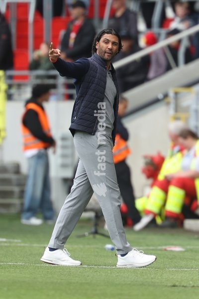 Antwerp's head coach Marvin Compper pictured at a soccer match between Royal Antwerp FC and Royale Union Saint-Gilloise, Sunday 20 September 2026 in Antwerp, on day 7 of the 2026-2027 'Jupiler Pro League' first division of the Belgian championship