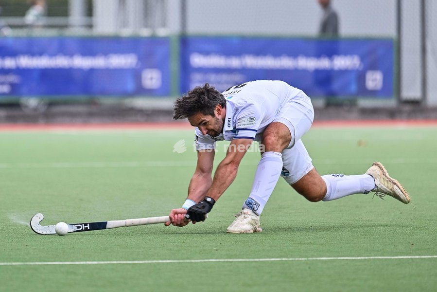 Braxgata's Loick Luypaert pictured during a hockey game between Waterloo Ducks and Braxgata, Sunday 20 September 2026 in Waterloo, on day 1 of the Belgian first division hockey championship