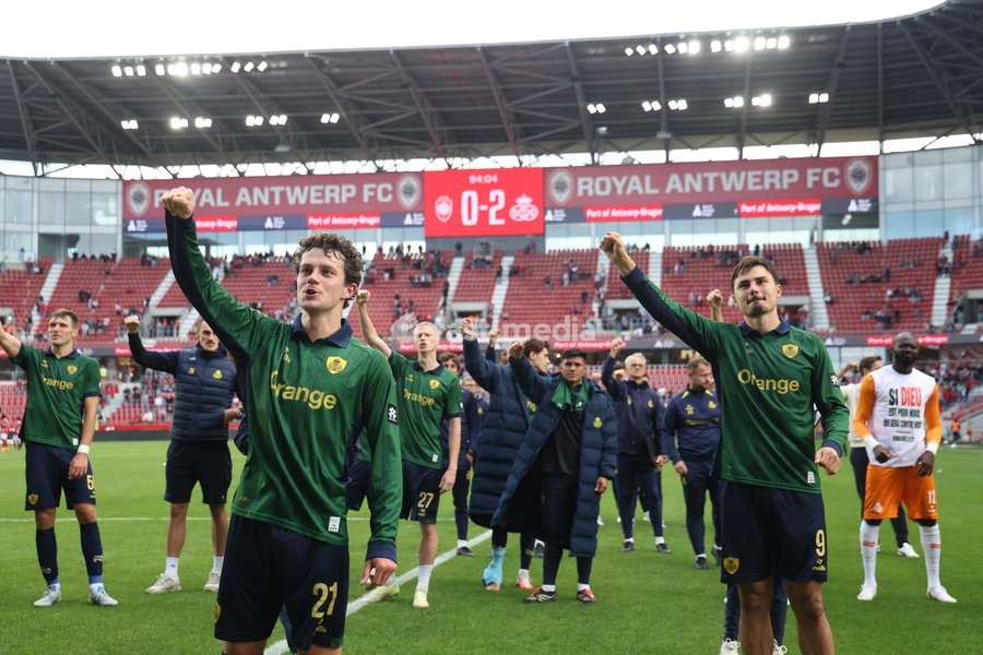 Union’s Denzel De Roeve and Union's Mateo Biondic celebrate after winning a soccer match between Royal Antwerp FC and Royale Union Saint-Gilloise, Sunday 20 September 2026 in Antwerp, on day 7 of the 2026-2027 'Jupiler Pro League' first division of the Belgian championship