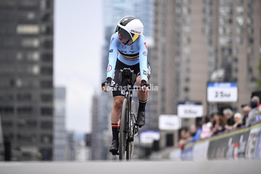 Belgian Lotte Claes pictured at the finish of the women's elite individual time trial race (39,2km) at the cycling UCI Road World Championship, in Montreal, Canada, Sunday 20 September 2026