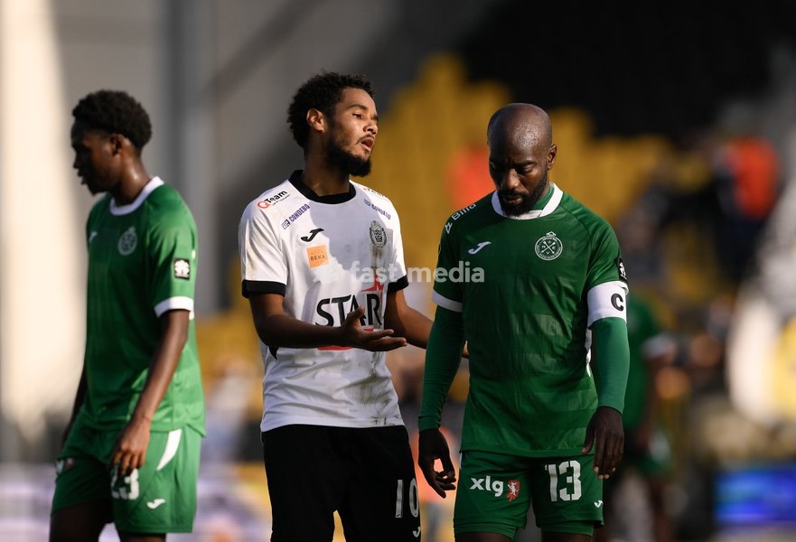 Lokeren's Maxime Pau and Virton's Alliou Dembele are pictured after a soccer match between KSC Lokeren and Royal Excelsior Virton, Sunday 20 September 2026 in Lokeren, on day 6 of the 2026-2027 'Challenger Pro League' 1B second division of the Belgian championship