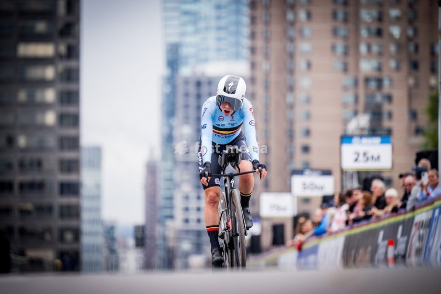 Belgium's Lotte Kopecky pictured in action during the women's elite individual time trial race (39,2km) at the cycling UCI Road World Championship, in Montreal, Canada, Sunday 20 September 2026