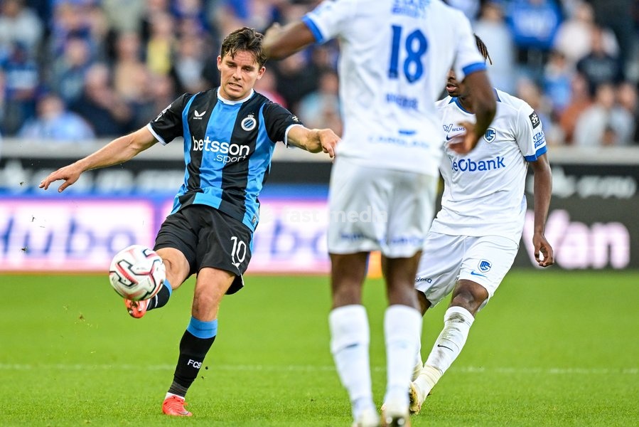 Club's Hugo Vetlesen is pictured in action during a soccer match between Club Brugge KV and KRC Genk, Sunday 20 September 2026 in Brugge, on day 7 of the 2026-2027 'Jupiler Pro League' first division of the Belgian championship
