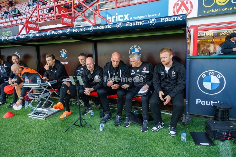 Kortrijk's staff pictured ahead of a soccer match between KV Kortrijk and SK Beveren, Sunday 20 September 2026 in Kortrijk, on day 7 of the 2026-2027 'Jupiler Pro League' first division of the Belgian championship
