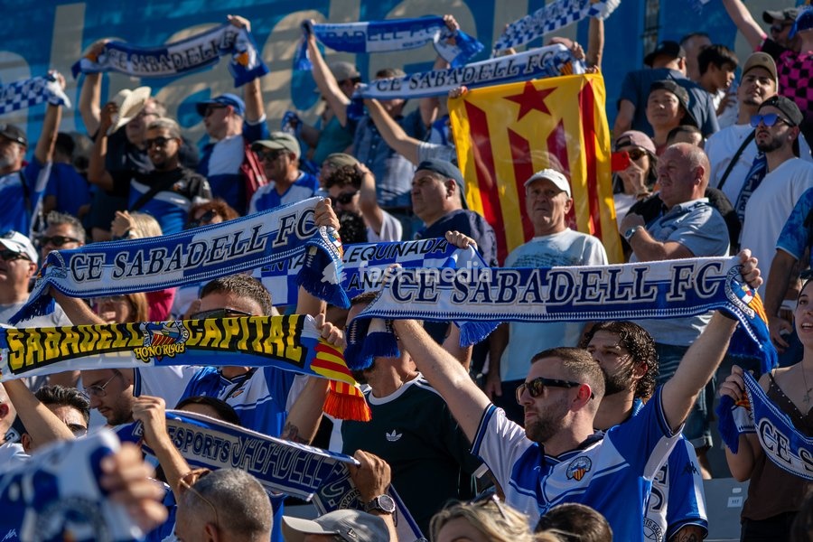 CE Sabadell vs Real Oviedo, Sabadell, Nova Creu Alta stadium, La Liga Hypermotion 26