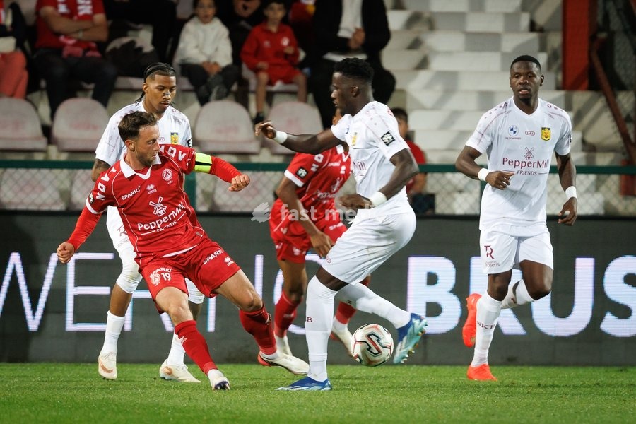 Kortrijk's Brecht Dejaegere and Beveren's Cheikh Conde fight for the ball during a soccer match between KV Kortrijk and SK Beveren, Sunday 20 September 2026 in Kortrijk, on day 7 of the 2026-2027 'Jupiler Pro League' first division of the Belgian championship