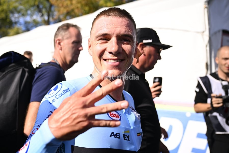Belgian Remco Evenepoel celebrates after winning for the fourth time in a row the men's elite individual time trial race (39,2km) at the cycling UCI Road World Championship, in Montreal, Canada, Sunday 20 September 2026