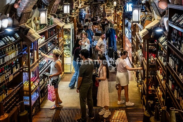 Meidan Bazaar, traditional underground shopping arcades, Tbilisi, Georgia, Asia