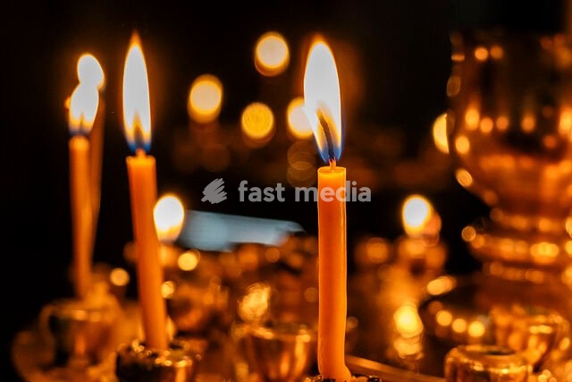 lit votive candles, Sioni Cathedral (Dormition of the Theotokos), Orthodox, Tbilisi, Georgia, Asia