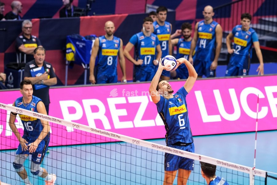 Simone Giannelli of the Italy during the Italy vs Denmark match at Final Eight of the CEV Enel EuroVolley 2026 Men at PalaVela in Turin, Italy, on September 20, 2026. Italy wins the match against Denmark with a score 3-0