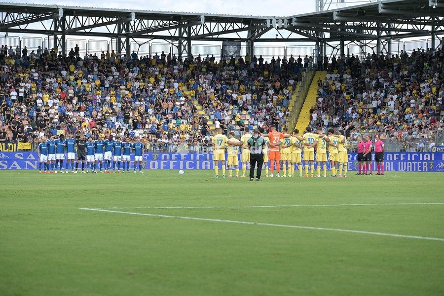 The starting line up of Frosinone, the starting line up of Como during the match of Serie A Enilive Football Match between Frosinone vs Como at the Benito Stirpe Stadium on 20 September 2026 in Frosinone, Lazio. Frosinone vs Como 2-0