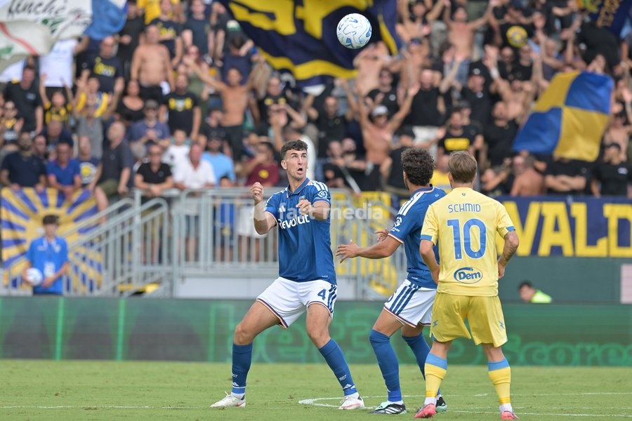 Jacobo Ramon of Como seen in action during the match of Serie A Enilive Football Match between Frosinone vs Como at the Benito Stirpe Stadium on 20 September 2026 in Frosinone, Lazio. Frosinone vs Como 2-0