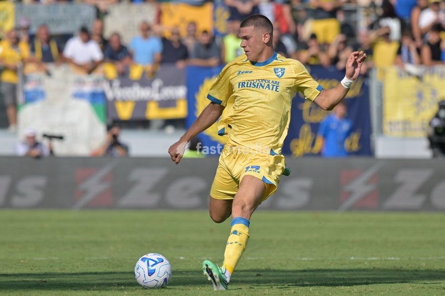 Giorgi Kvernadze of Frosinone seen in action during the match of Serie A Enilive Football Match between Frosinone vs Como at the Benito Stirpe Stadium on 20 September 2026 in Frosinone, Lazio. Frosinone vs Como 2-0