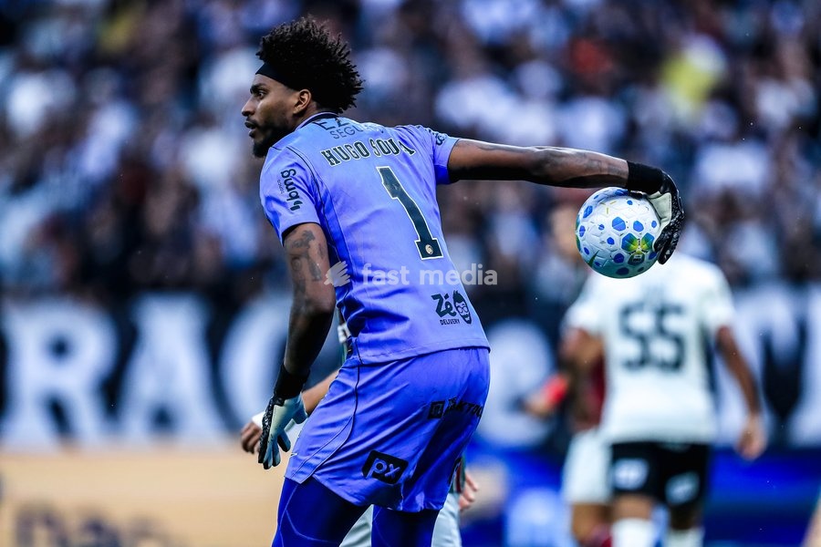 September 20, 2026, São Paulo, São Paulo, Brazil: SÃO PAULO (SP), BRAZIL – SEPTEMBER 20: Corinthians player Hugo Souza during the match between Corinthians and Fluminense, part of the 2026 Brazilian Championship, at Neo Química Arena in São Paulo (SP), Brazil, on Sunday, September 20, 2026