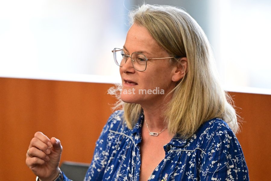 MR Amelie Pans pictured during a plenary session of the Brussels Parliament in Brussels, Monday 21 September 2026. Today is the so-called Rentree, the first plenary session after the summer holidays
