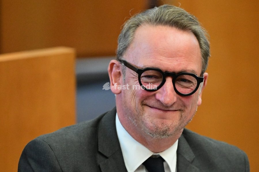 Brussels region Minister-President Boris Dillies pictured during a plenary session of the Brussels Parliament in Brussels, Monday 21 September 2026. Today is the so-called Rentree, the first plenary session after the summer holidays