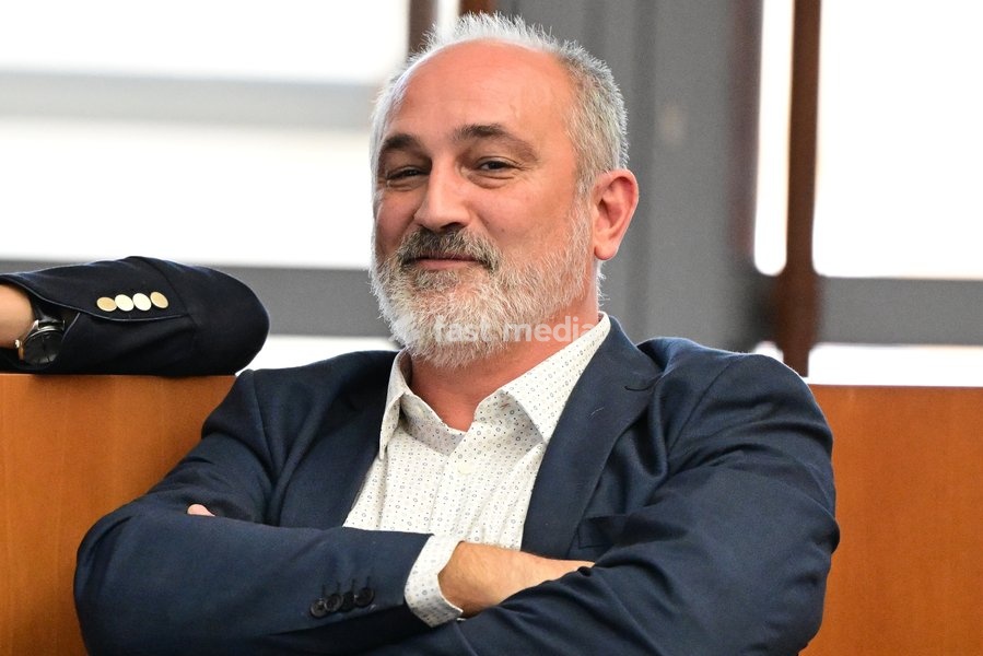 Ecolo Matteo Segers pictured during a plenary session of the Brussels Parliament in Brussels, Monday 21 September 2026. Today is the so-called Rentree, the first plenary session after the summer holidays