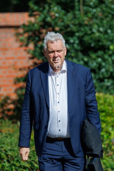 Lawyer Kris Vincke arrives for the composition of the jury for the trial of C. Vanhaverbeke (48), who is facing charges of double murder and attempted murder, before the Assize Court of West-Flanders Province in Brugge, on Monday 21 September 2026