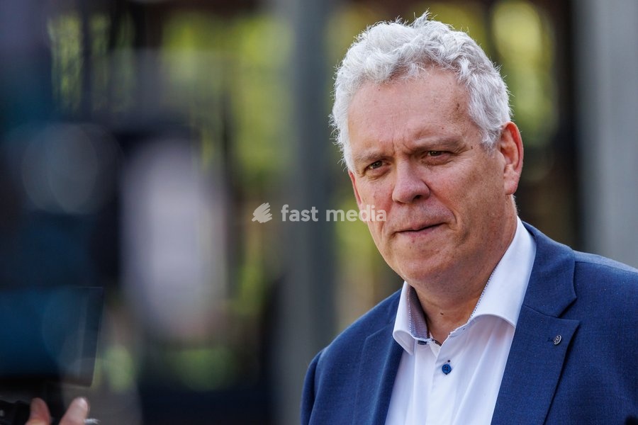 Lawyer Kris Vincke arrives for the composition of the jury for the trial of C. Vanhaverbeke (48), who is facing charges of double murder and attempted murder, before the Assize Court of West-Flanders Province in Brugge, on Monday 21 September 2026