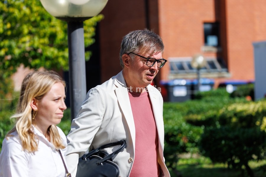 lawyer Kristiaan Vandenbussche arrives for the composition of the jury for the trial of C. Vanhaverbeke (48), who is facing charges of double murder and attempted murder, before the Assize Court of West-Flanders Province in Brugge, on Monday 21 September 2026