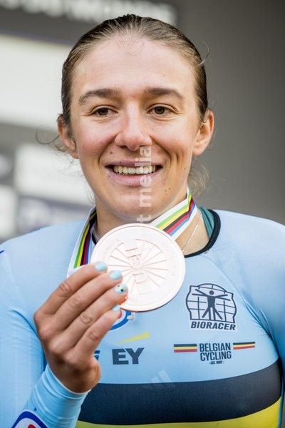 Belgian Luca Vierstraete , winner of the bronze medal pictured on the podium of the women's U23 individual time trial race (20,3km) at the cycling UCI Road World Championship, in Montreal, Canada, Monday 21 September 2026