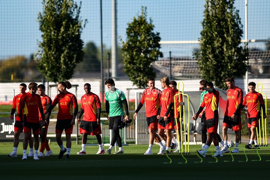 Belgium's players pictured at the start of a training session of the Red Devils, the Belgian national soccer team, at the national training center in Tubize, Monday 21 September 2026. The team is preparing for fixtures in the UEFA Nations League competition