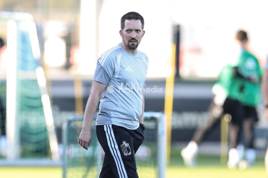 staff member pictured during a training session of the Red Devils, the Belgian national soccer team, at the national training center in Tubize, Monday 21 September 2026. The team is preparing for fixtures in the UEFA Nations League competition