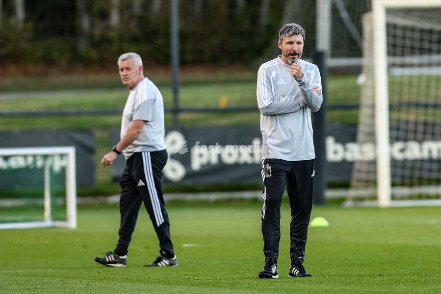 Belgium's head coach Mark van Bommel pictured during a training session of the Red Devils, the Belgian national soccer team, at the national training center in Tubize, Monday 21 September 2026. The team is preparing for fixtures in the UEFA Nations League competition