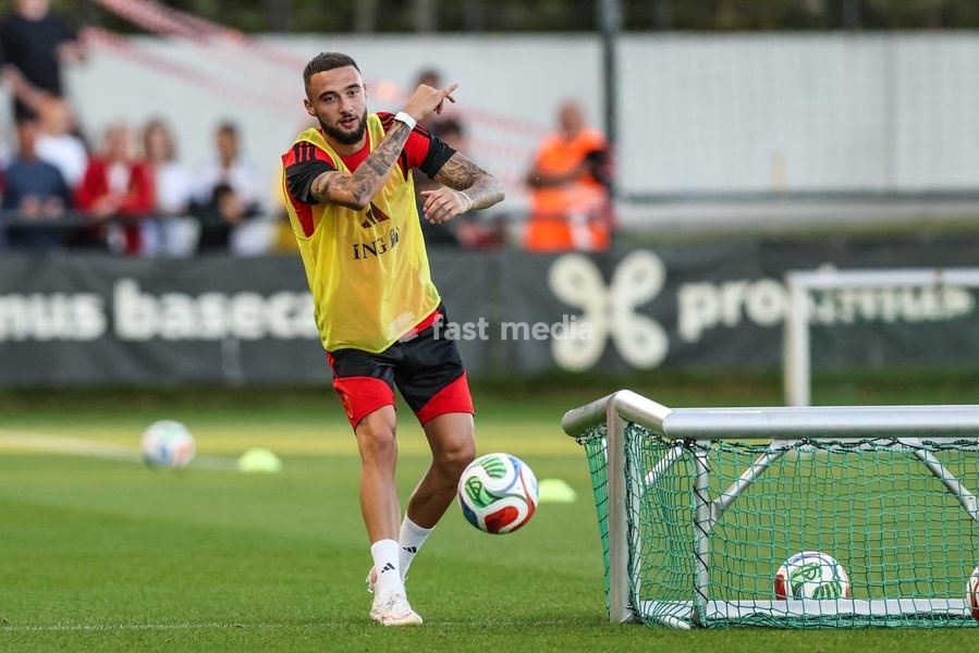 Belgium's Zeno Debast pictured during a training session of the Red Devils, the Belgian national soccer team, at the national training center in Tubize, Monday 21 September 2026. The team is preparing for fixtures in the UEFA Nations League competition