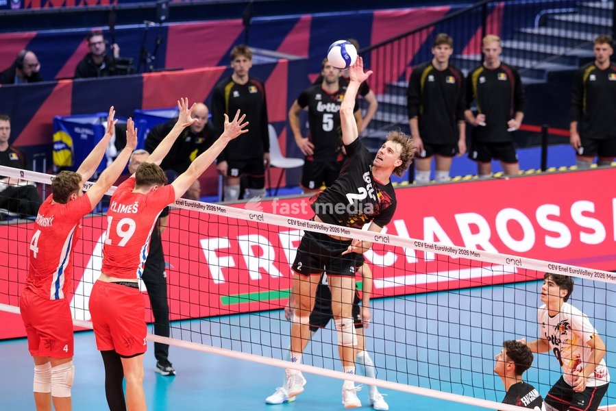 Sam Deroo of Belgium (R) during the Belgium vs Czechia match at Final Eight of the CEV Enel EuroVolley 2026 Men at PalaVela in Turin, Italy, on September 21, 2026. Belgium wins the match against Czechia with a score 3-1
