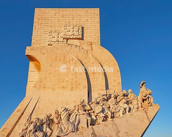 Monument to the Discoveries (Padrao dos Descobrimentos) at sunset, Belem, Lisbon, Portugal