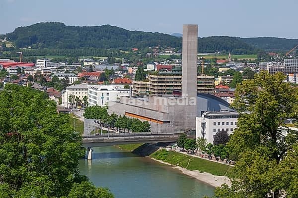 Tower of the Salzburg-Mitte power plant of Salzburg AG and river Salzach, City of Salzburg, Salzburg, Salzburger Land, Austria