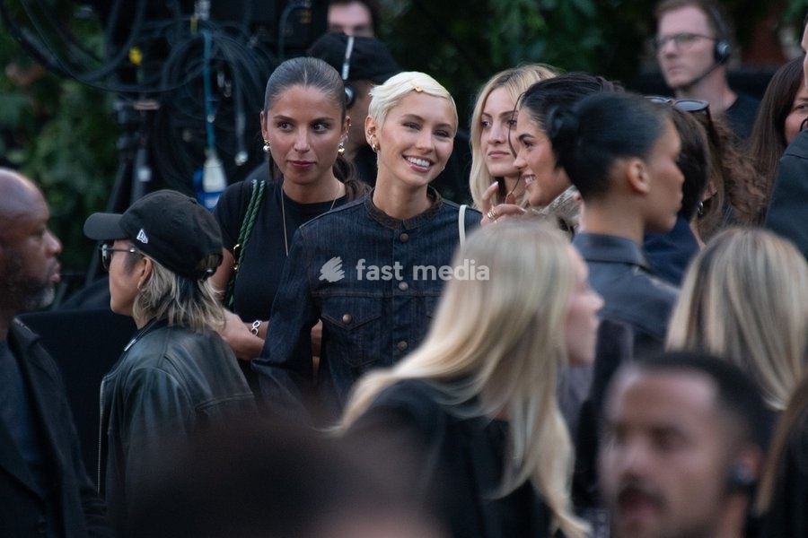 (middle) Iris Law attends Burberry's SS27 Runway Show during London Fashion Week at Chelsea College of Arts, London, England, UK on Monday 21 September, 2026