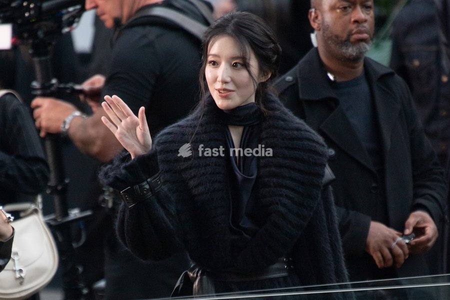Taiwanese singer Shuhua (Yeh Shu Hua) attends Burberry's SS27 Runway Show during London Fashion Week at Chelsea College of Arts, London, England, UK on Monday 21 September, 2026