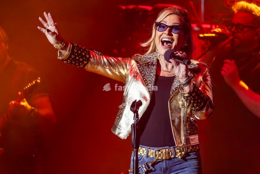 Anastacia performs at Manchester Apollo, Manchester, England, 21st September 2026
