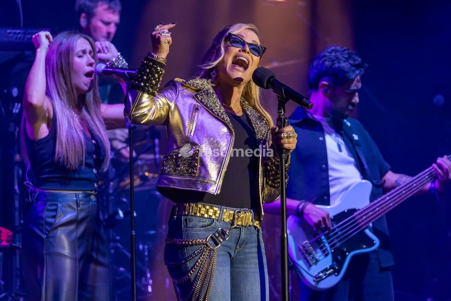 Anastacia performs at Manchester Apollo, Manchester, England, 21st September 2026